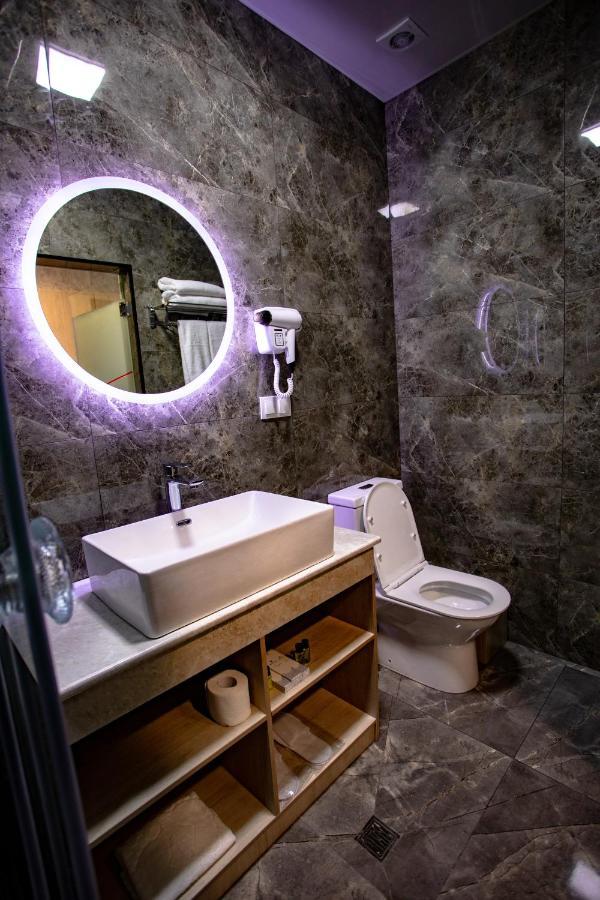 Sharaf Hotel Ташкент Экстерьер фото