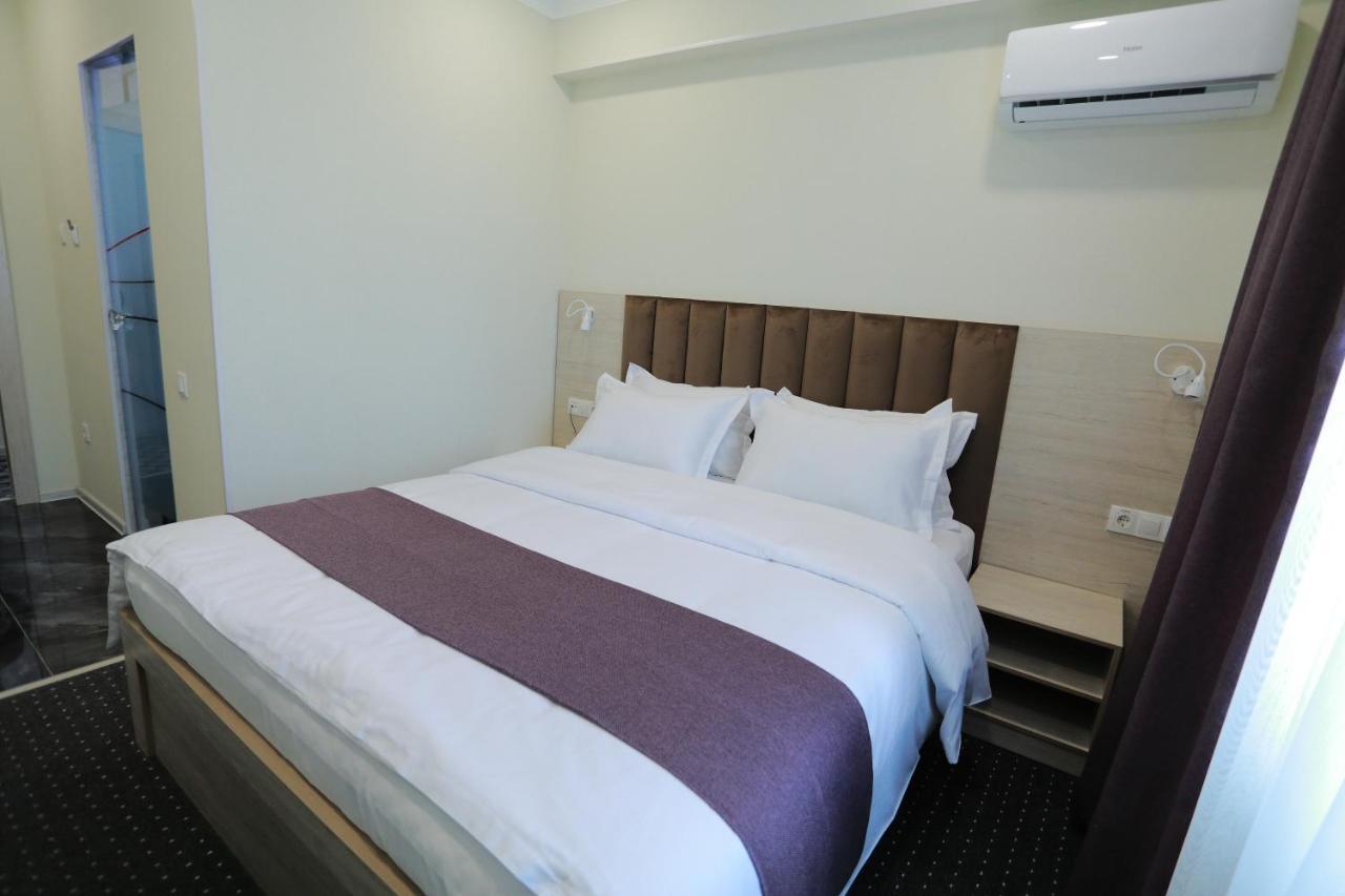 Sharaf Hotel Ташкент Экстерьер фото