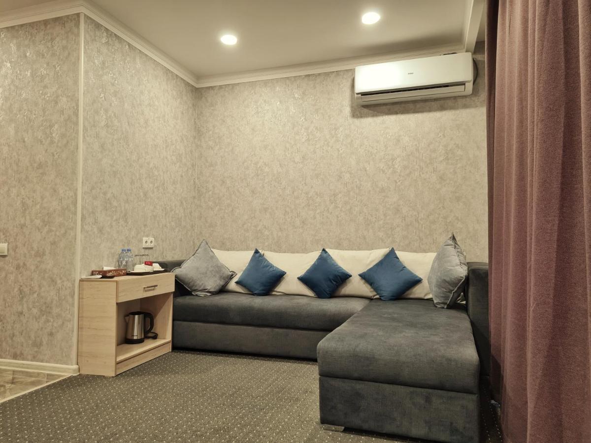 Sharaf Hotel Ташкент Экстерьер фото